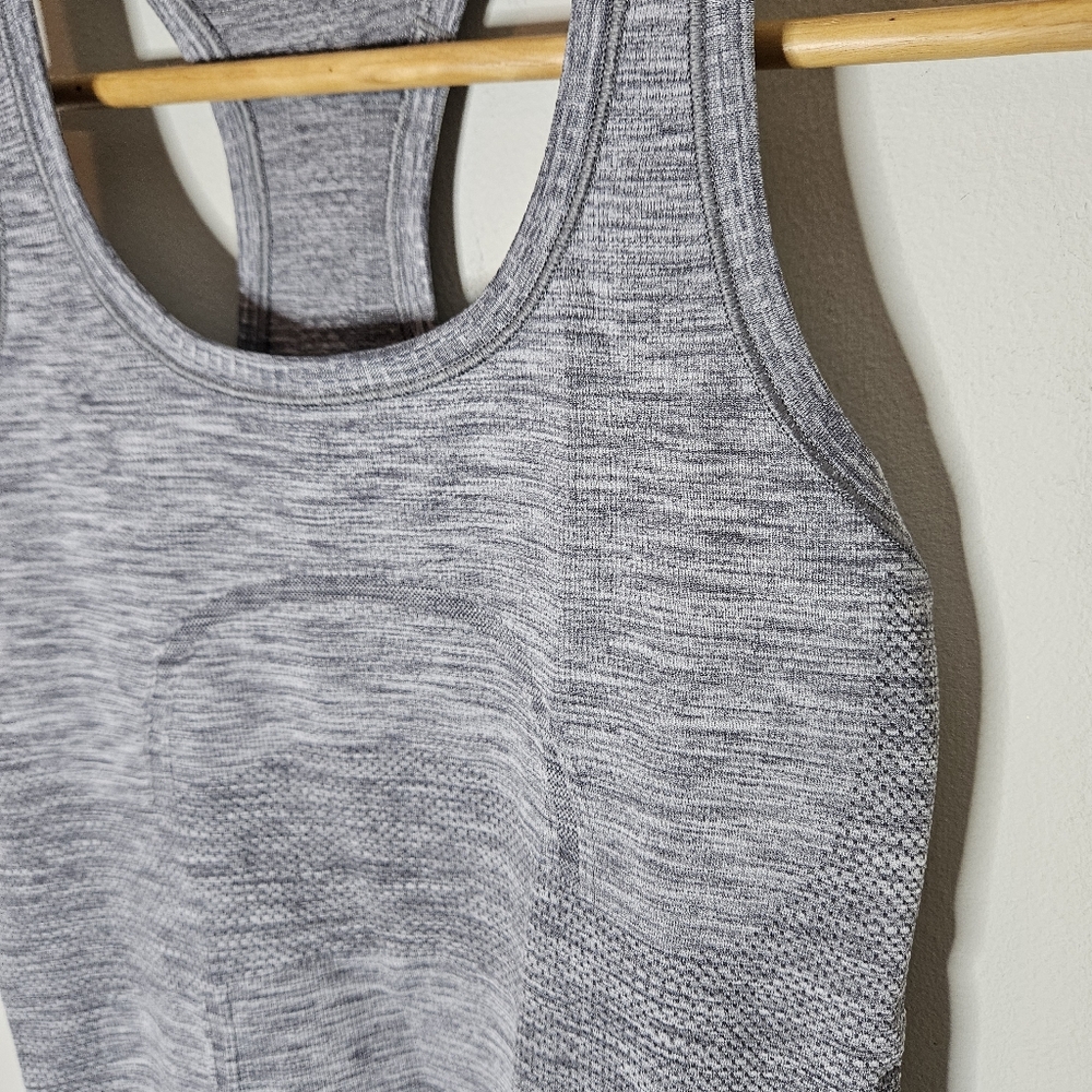 Lululemon Swiftly Tech Racerback Tank Grey Heather Women's 4 - Picture 4 of 6